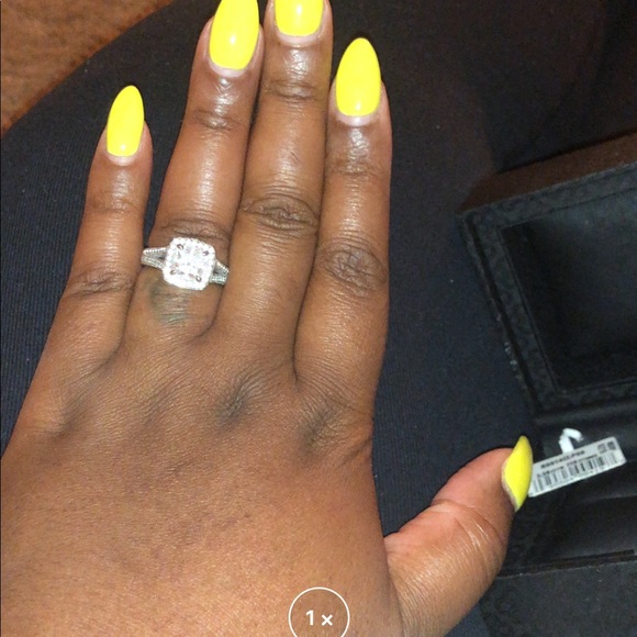 Ring - Picture 4 of 5